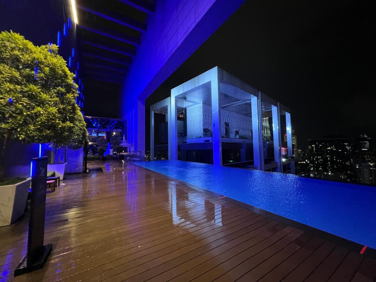 Amazing Pool By Platinum Suites Klcc Kuala Lumpur Exterior foto