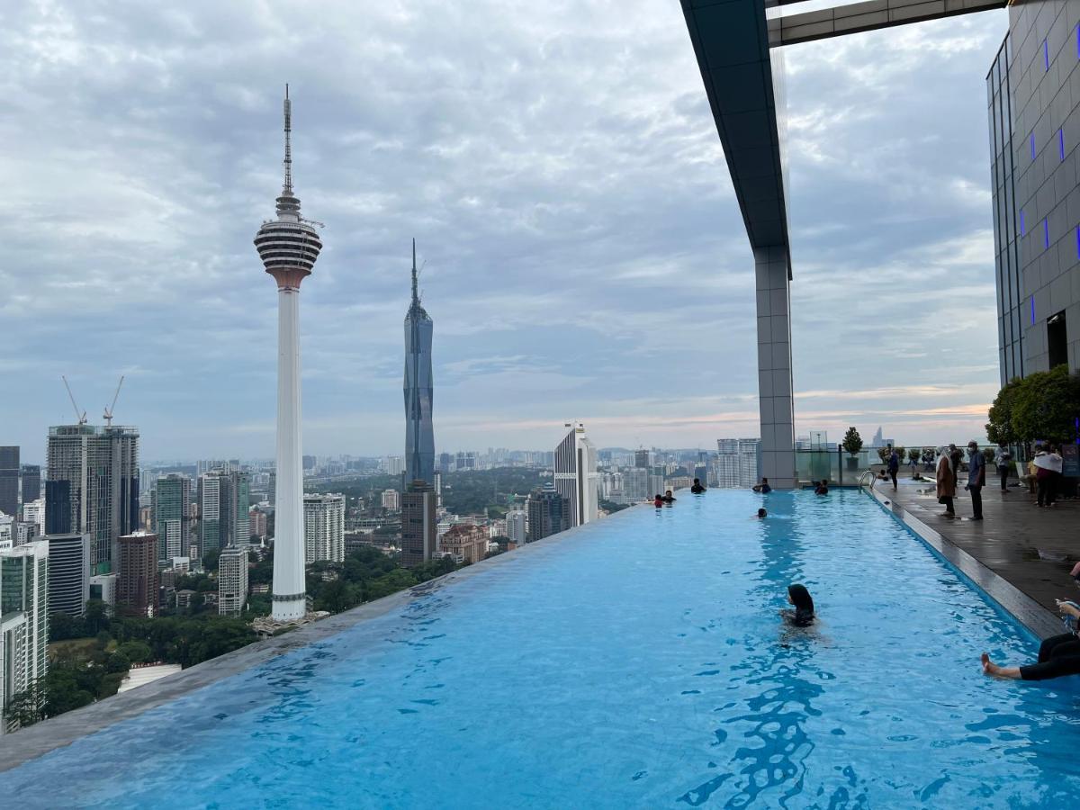 Amazing Pool By Platinum Suites Klcc Kuala Lumpur Exterior foto