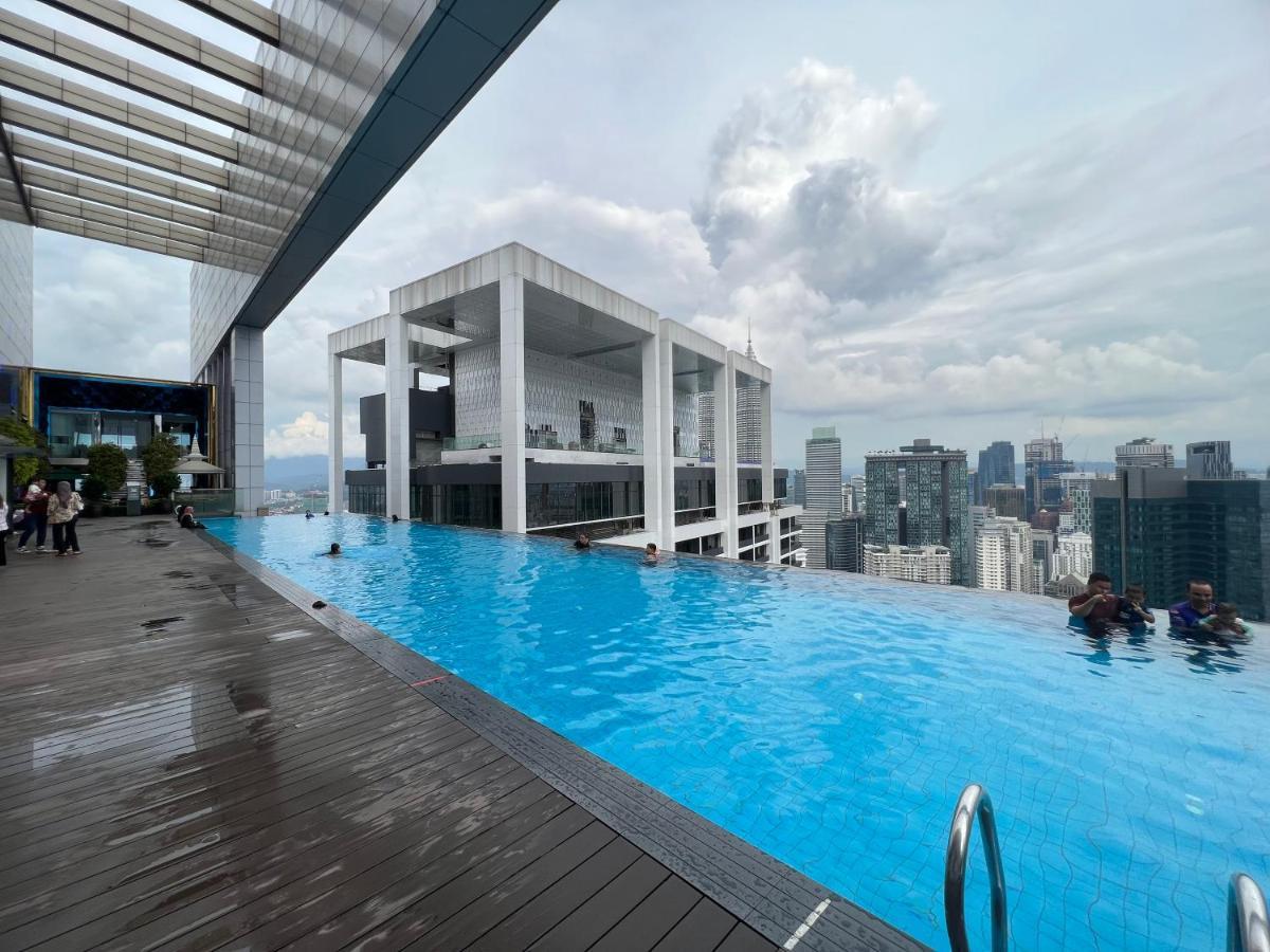 Amazing Pool By Platinum Suites Klcc Kuala Lumpur Exterior foto